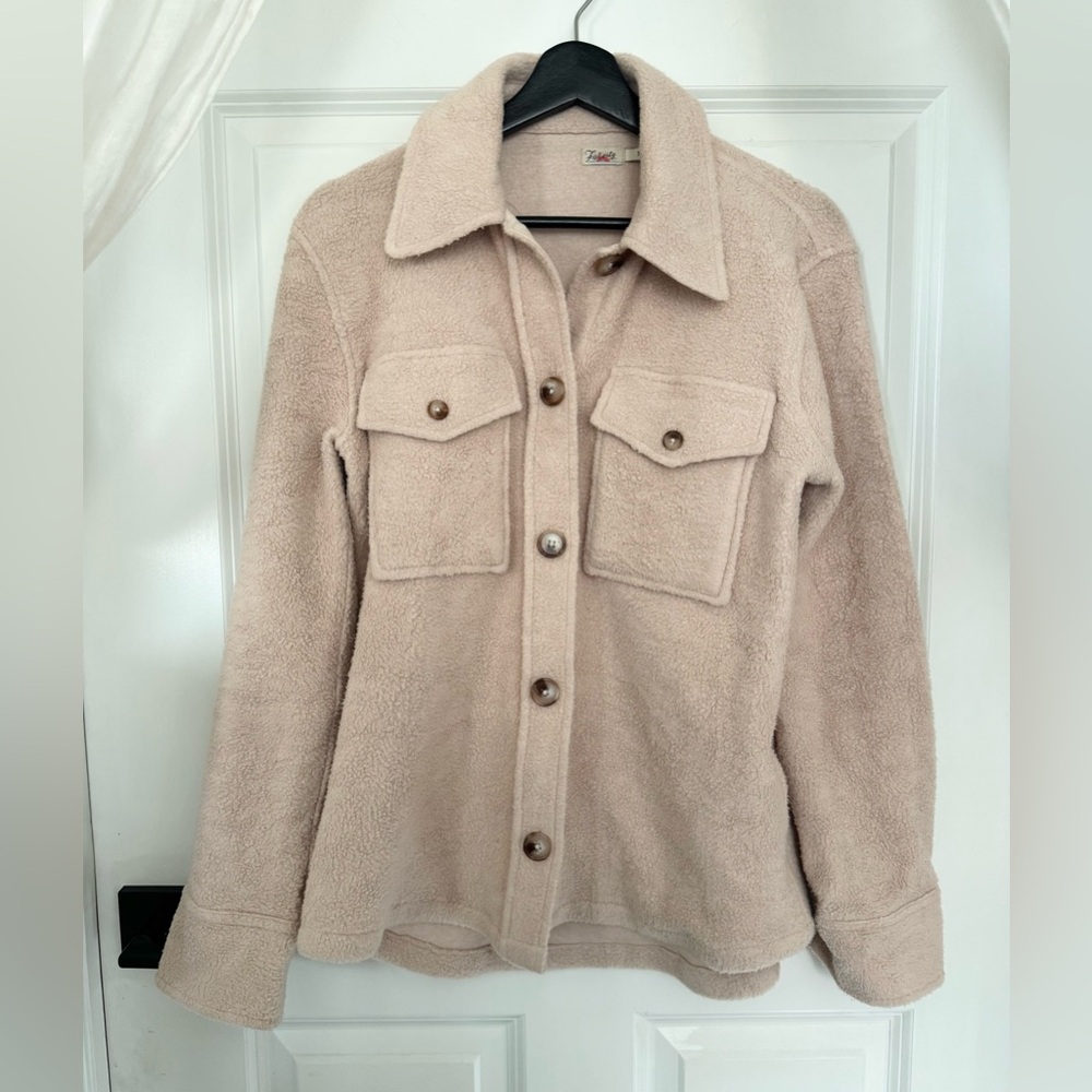 Faherty Holden High Pile Fleece Jacket in Peach Whip - Picture 4 of 10